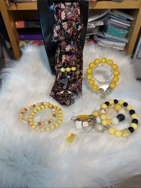 Yellow Beaded Bracelet Set – Stylish Stackable Women’s Accessories. Junk Ties